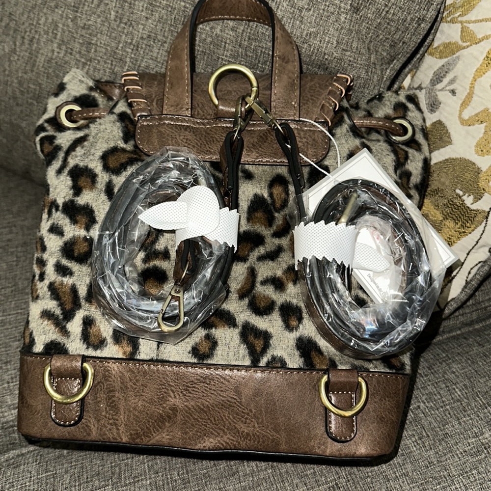 Backpack/Purse - Picture 2 of 8